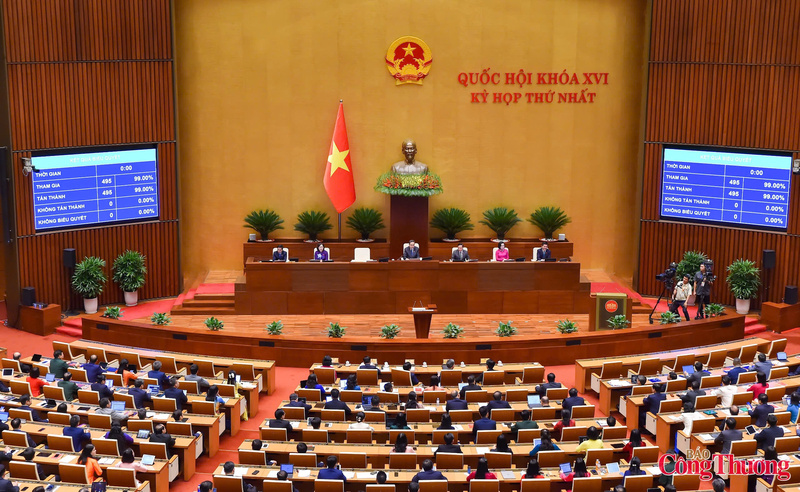 Với 495/495 đại biểu tham gia biểu quyết tán thành (bằng 100% đại biểu Quốc hội có mặt và bằng 99% tổng số đại biểu Quốc hội), Quốc hội đã thông qua Nghị quyết bầu đồng chí Tô Lâm, Tổng Bí thư Ban Chấp hành Trung ương Đảng Cộng sản Việt Nam, đại biểu Quốc hội khóa XVI giữ chức Chủ tịch nước Cộng hòa xã hội chủ nghĩa Việt Nam nhiệm kỳ 2026-2031.