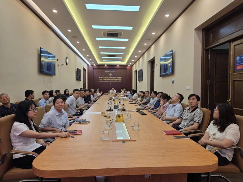 Đảng bộ Cục Quản lý và Phát triển thị trường trong nước nghiên cứu, học tập, quán triệt và triển khai thực hiện Nghị quyết Hội nghị lần thứ hai Ban Chấp hành Trung ương Đảng khóa XIV.