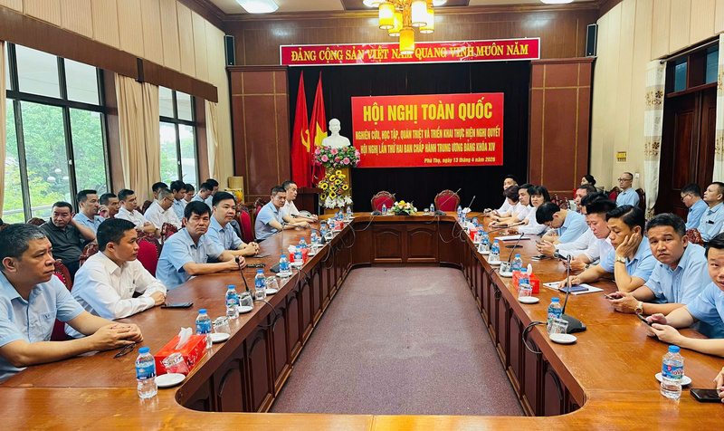 Đảng bộ Tổng Công ty Giấy Việt Nam.