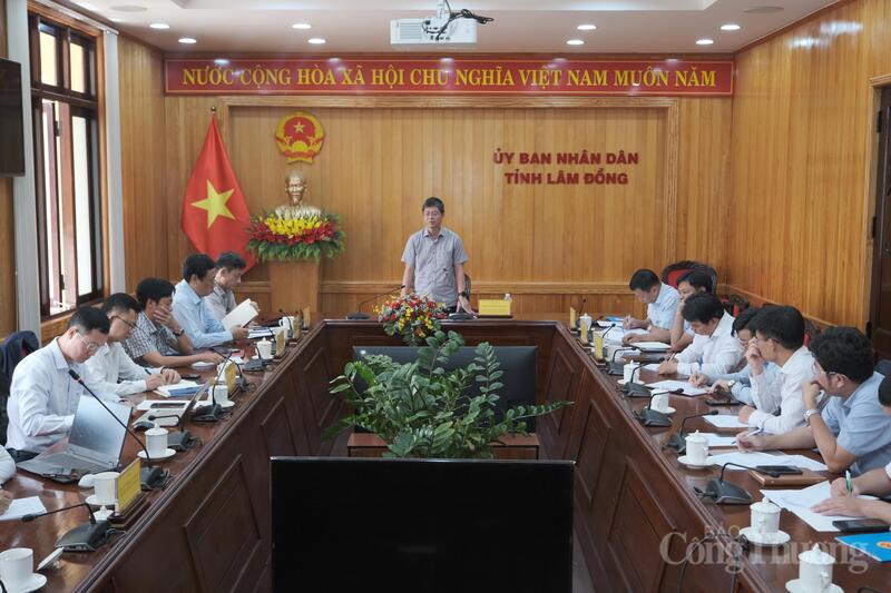 Quang cảnh buổi làm việc. Ảnh: Lê Sơn