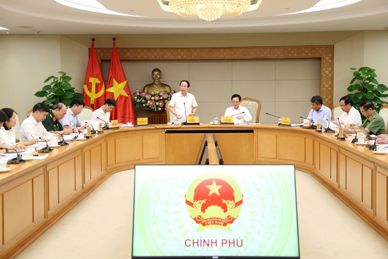Phó Thủ tướng Lê Tiến Châu đề nghị Bộ NN&MT tiếp tục nghiên cứu, rà soát kỹ các khuyến nghị xác đáng của EC, xem xét đưa vào nội dung Nghị định - Ảnh VGP/Gia Huy