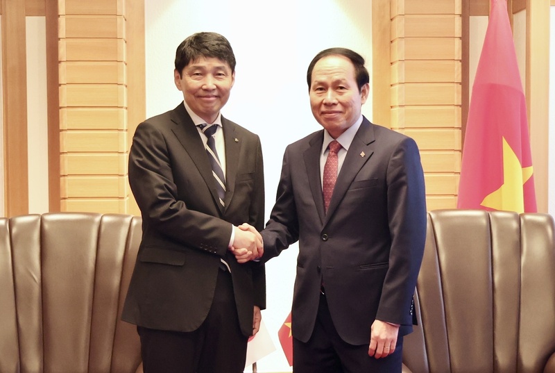 Phó Thủ tướng Chính phủ Lê Tiến Châu tiếp Thống đốc tỉnh Gunma Yamamoto Ichita - Ảnh: VGP/Thu Sa