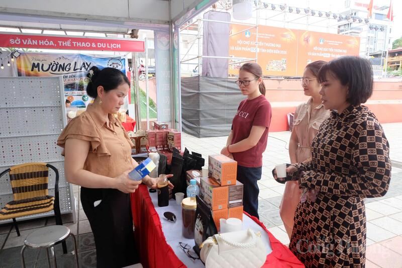 Cà phê Hà Chung (Mường Ảng, tỉnh Điện Biên) được người tiêu dùng và du khách ưa chuộng.