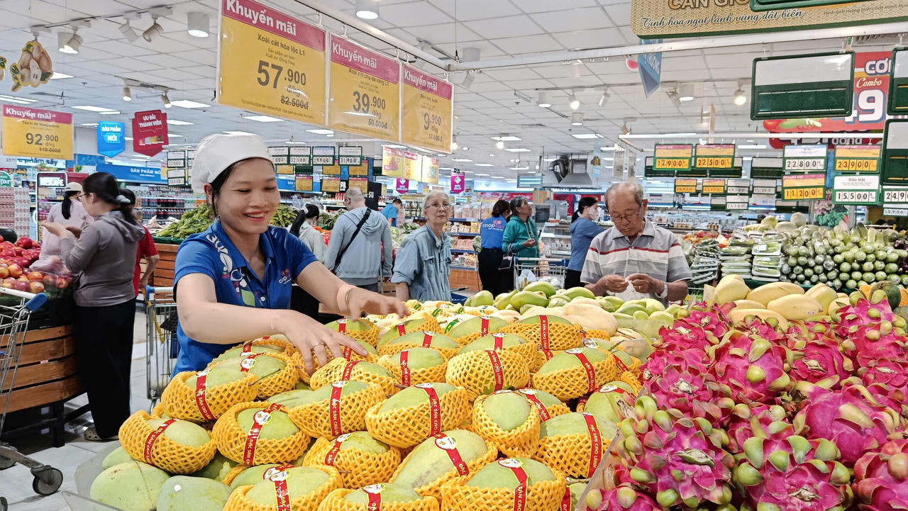 Mục tiêu đến năm 2030 là 100% sản phẩm OCOP ngành hàng rau, quả đủ điều kiện được đưa lên các sàn thương mại điện tử