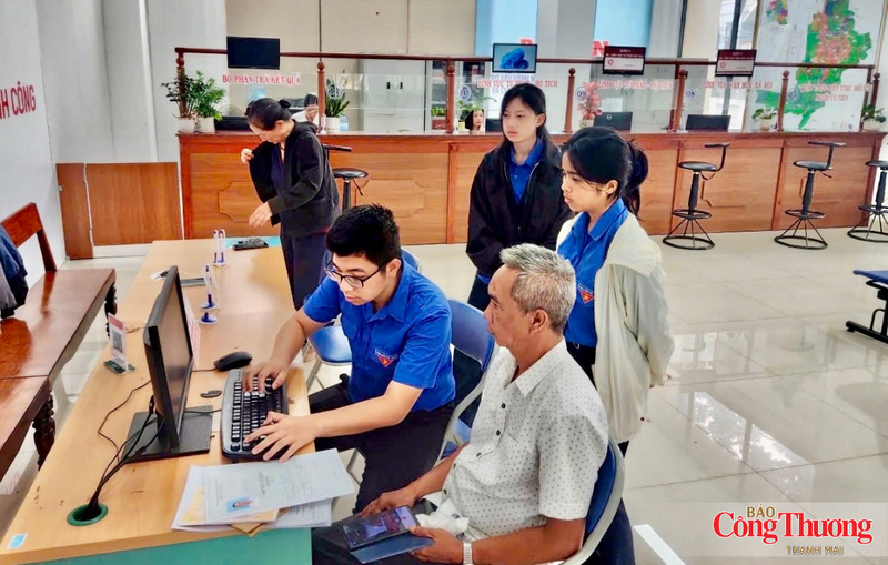 Năm 2026, Tỉnh ủy Gia Lai đặt mục tiêu 100% người dân trưởng thành có tri thức cơ bản về chuyển đổi số, biết khai thác thiết bị thông minh và tương tác an toàn trên môi trường mạng.