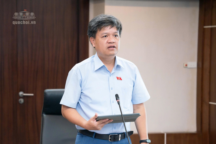 Phó Chủ nhiệm Ủy ban Khoa học, Công nghệ và Môi trường Tạ Đình Thi cho biết, dự án Luật sẽ được trình Quốc hội tại Kỳ họp thứ Hai, Quốc hội Khóa XVI vào tháng 10 tới. Ảnh: Cao Hoàng