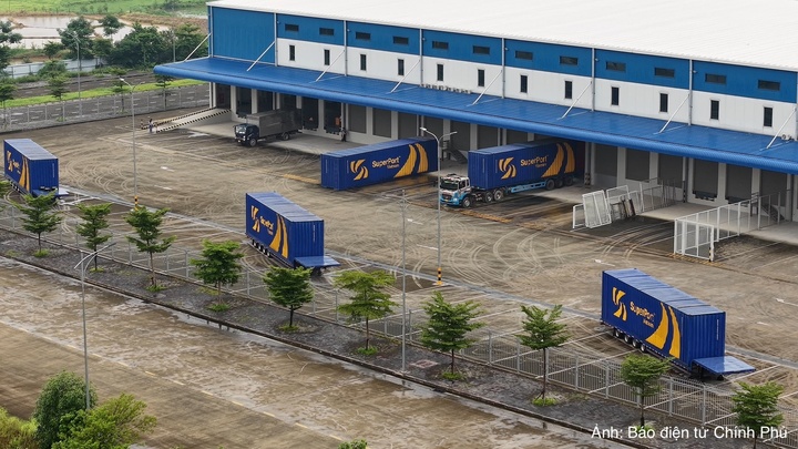 Cơ hội từ Bến Lức - Long Thành nằm ở cả chuỗi dịch vụ logistics, từ kho bãi, giao nhận, phân phối đến quản lý hàng hóa và công nghệ.
