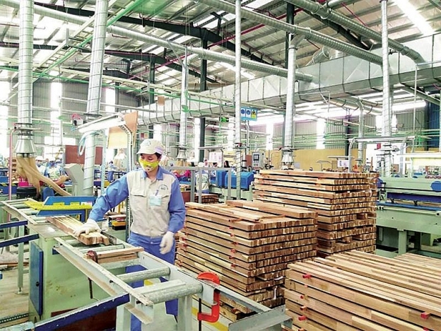 Lạm phát toàn cầu đang đẩy xuất khẩu gỗ Việt Nam “giảm tốc”